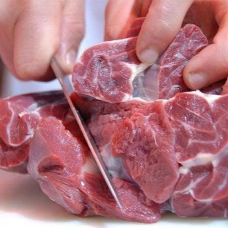 بررسی کیفی گوشت شتری عمده